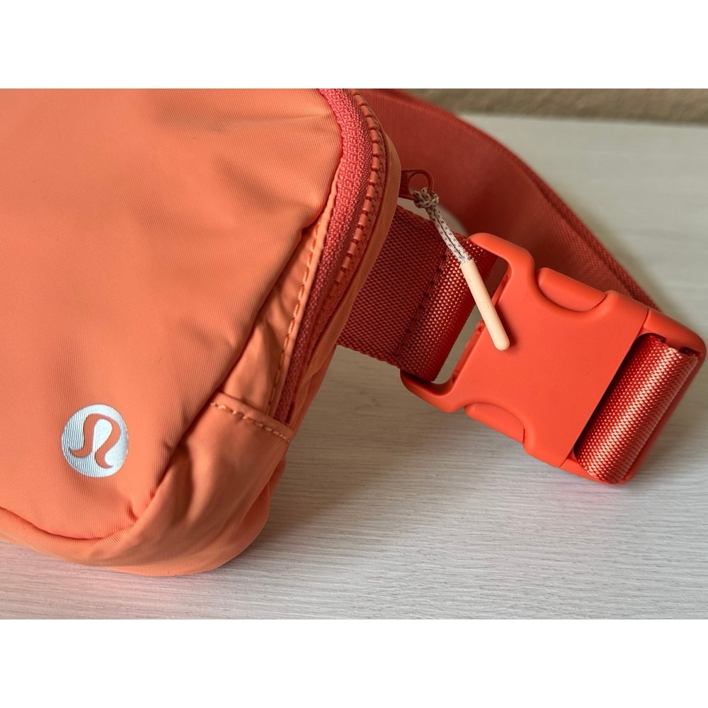 Lululemon Everywhere Belt Bag *1L
Golden Apricot / Warm Coral - Picture 9 of 12